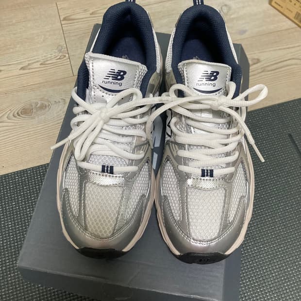 뉴발란스530 스틸그레이 5.5사이즈