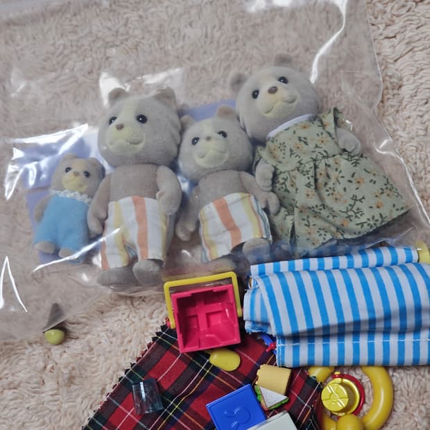 실바니안 파딩독 패밀리 판매합니다