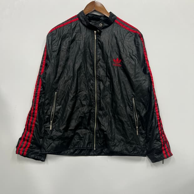아디다스 블랙 바람막이