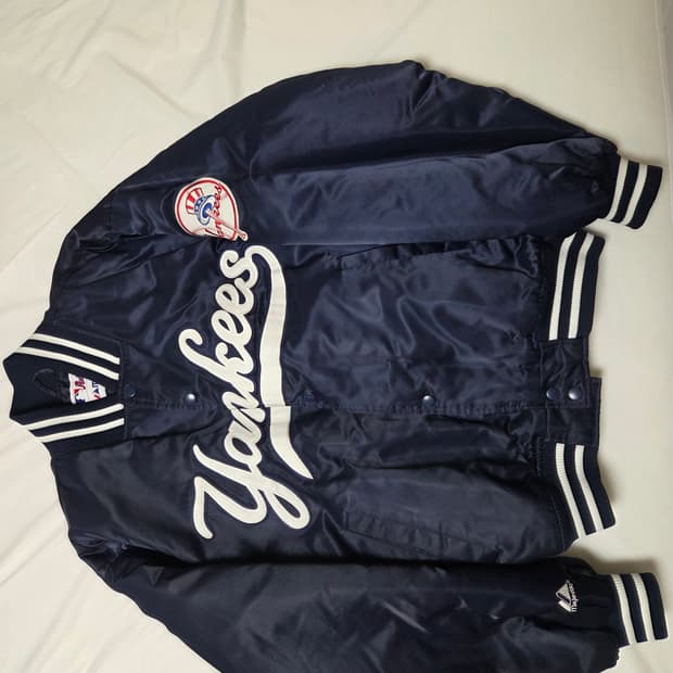 마제스틱 양키즈 L (실XL105)