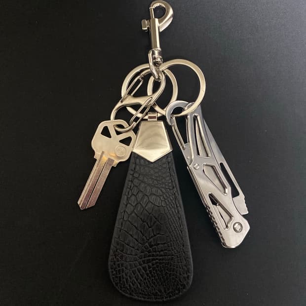 블랙 슈혼 키링