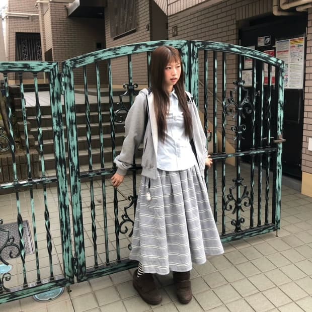 코이세이오 와이드 셔링 스커트 네이비