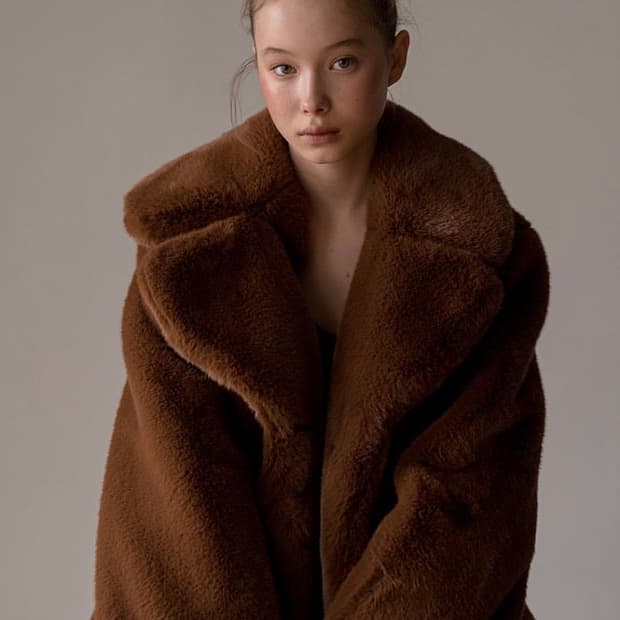 블루민 브라운 에코 퍼자켓 퍼코트