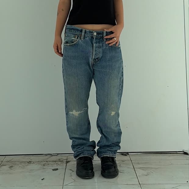 Levi’s 501 빈티지 워싱 리페어 스트레이트 데님 팬츠