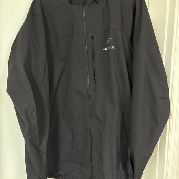 아크테릭스 스쿼미시 후디