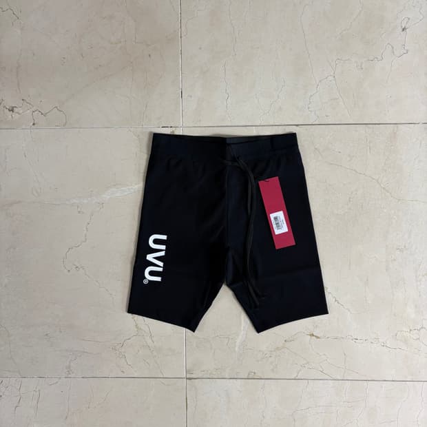 UVU Half Tights Black