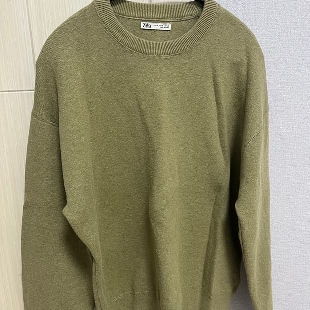 자라 니트 판매합니다.