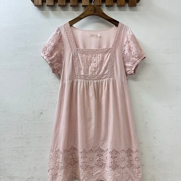 일본빈티지 뮤트 핑크 코튼 레이스 펀칭 디테일 반팔 블라우스