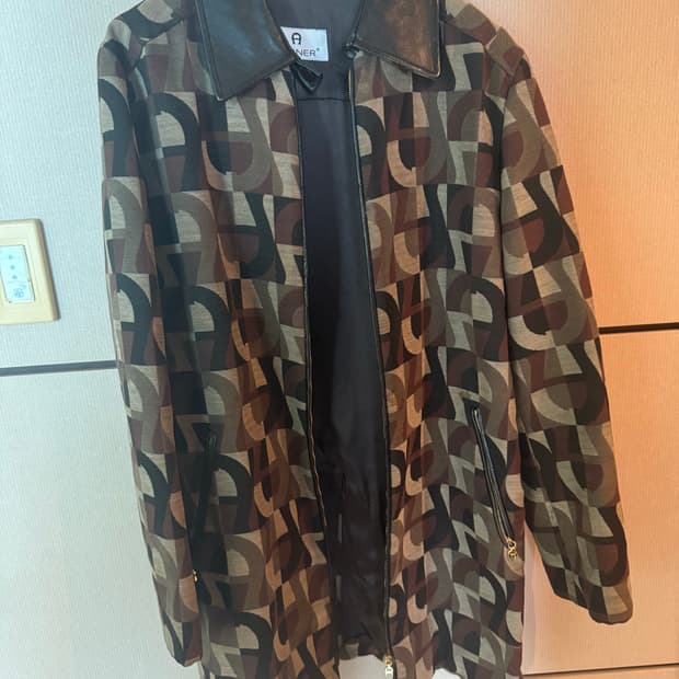 아이그너 레더 코트 42사이즈