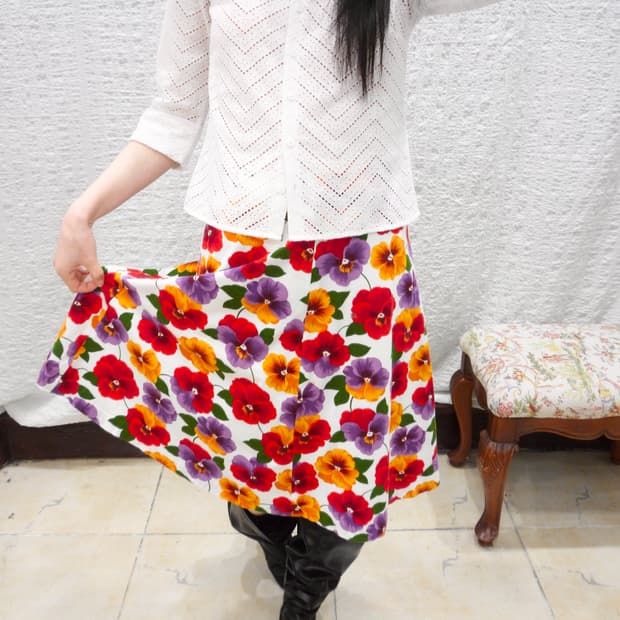 Flower pop midi skirt
