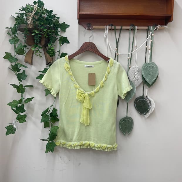 멜론맛 도트 쉬폰 스트링 디테일 리본 멜론컬러 반팔 티셔츠