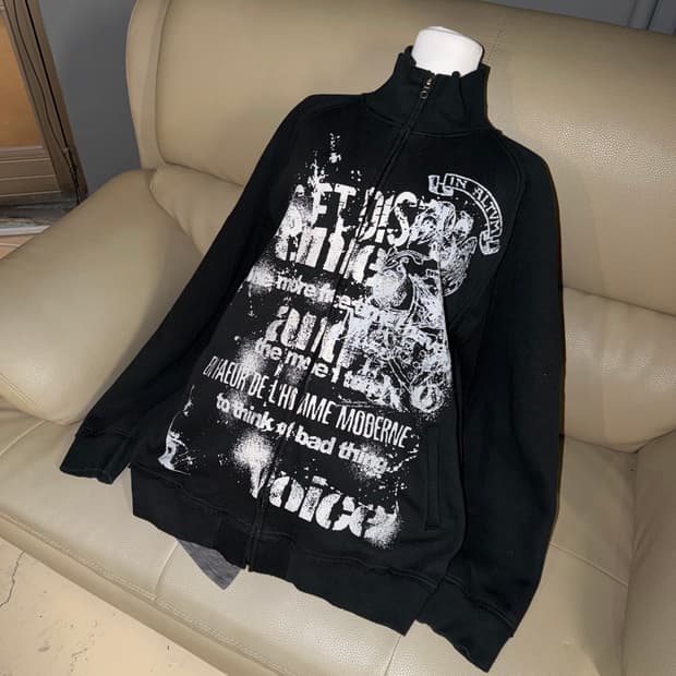punk printing high-neck zip-up