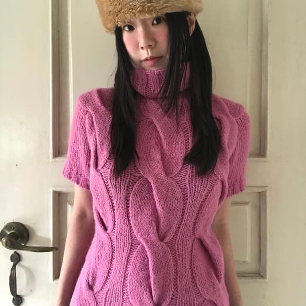 vintage pink turtle neck knit