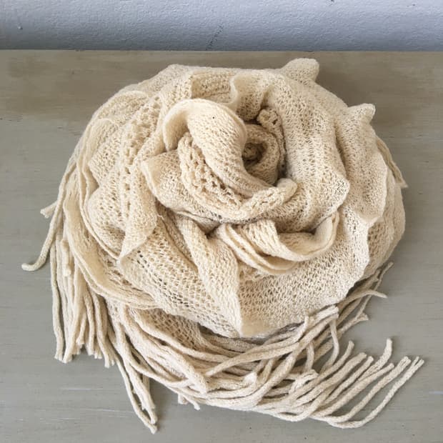 ruffle knit mufflerruffle knit muffler