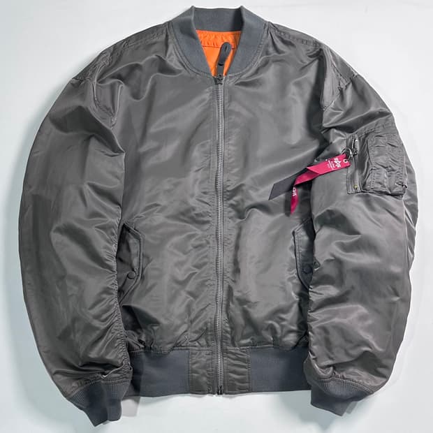 알파인더스트리 그레이 ma-1 자켓