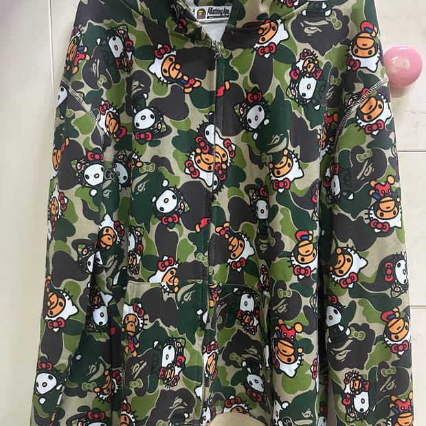 베이프 헬로키티 콜라보 샤크 후드집업 XXL