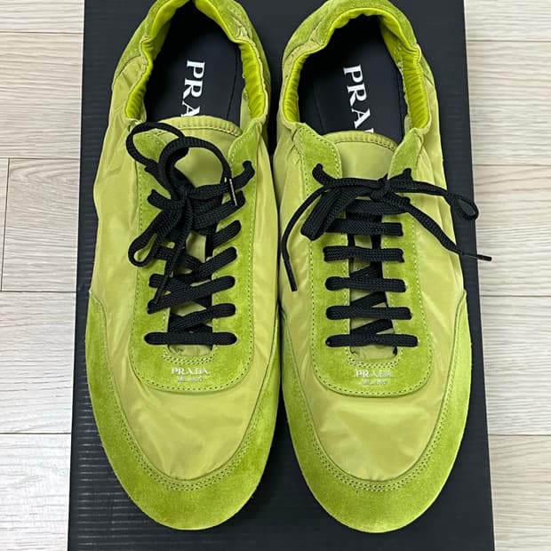 (새상품) 프라다 컬랩스 라임 그린 UK8