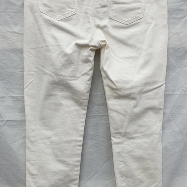 GUESS 여성 크림진 (허리 30)