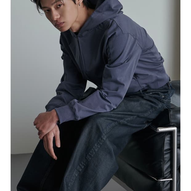 이예 Contour Segment Epure Crop Zip-Up