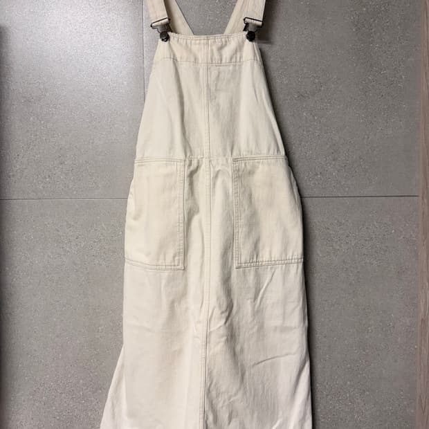 자라 아이보리 멜빵 원피스 빅포켓