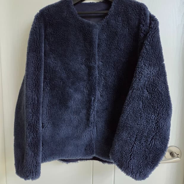 City Gee 양모100 % 네이비 뽀글이 자켓