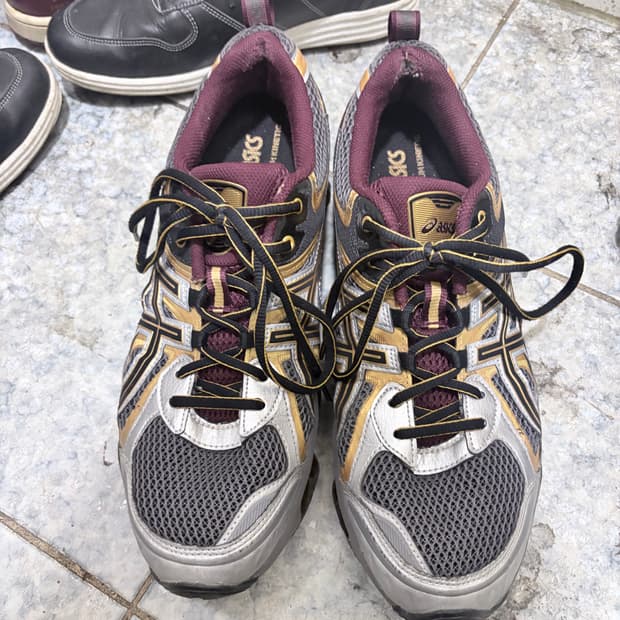 아식스 젤퀀텀 키네틱 카본 퓨어 골드285