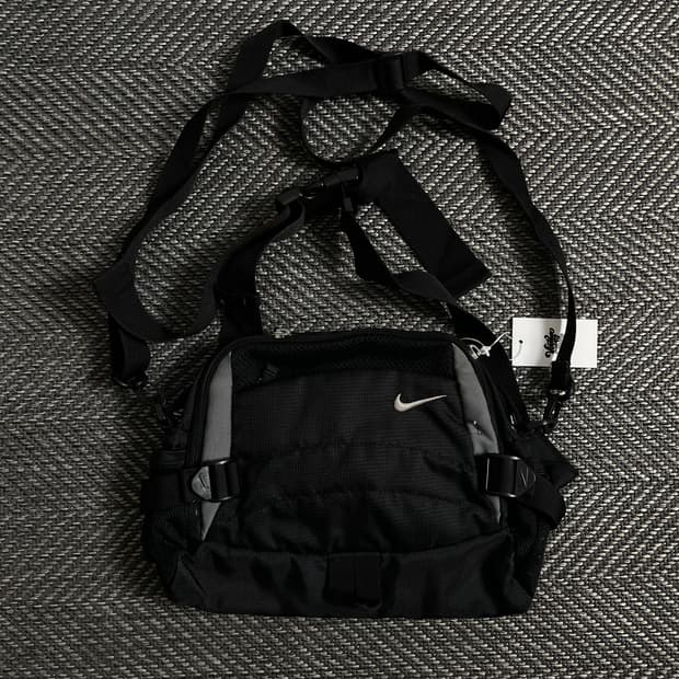 00s 나이키 올드스쿨 블랙 웨이스트 백o 2986