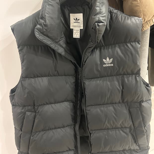아디다스 토널 패딩 조끼