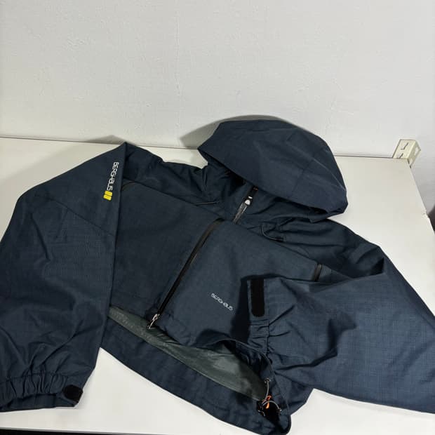 95 M 버그하우스 네이비 체크 투웨이 등산 방풍 바람막이