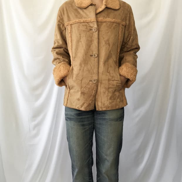 Fake fur grunge pattern mustang