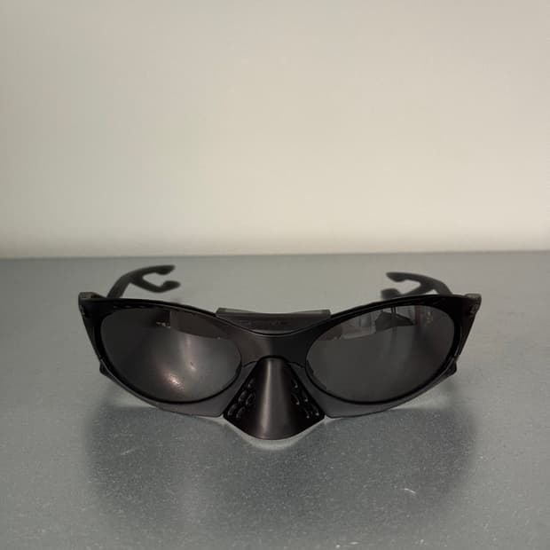 오클리 플란타리스 블랙