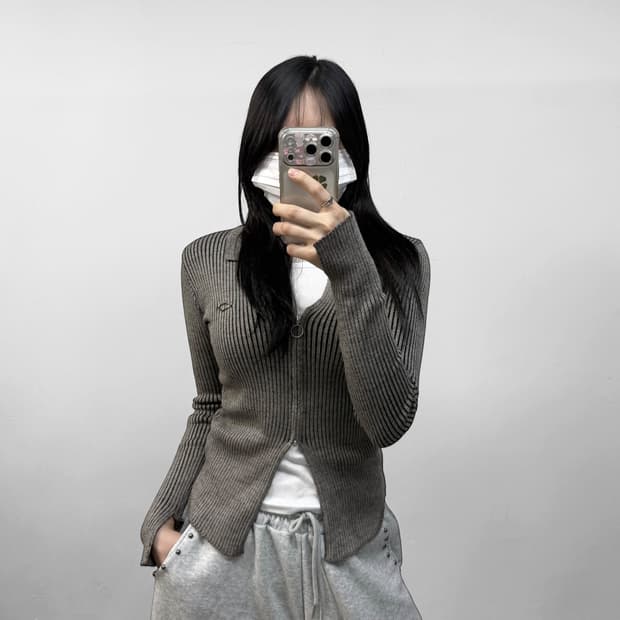 미스치프 투톤 셔츠 니트 베이지 블랙