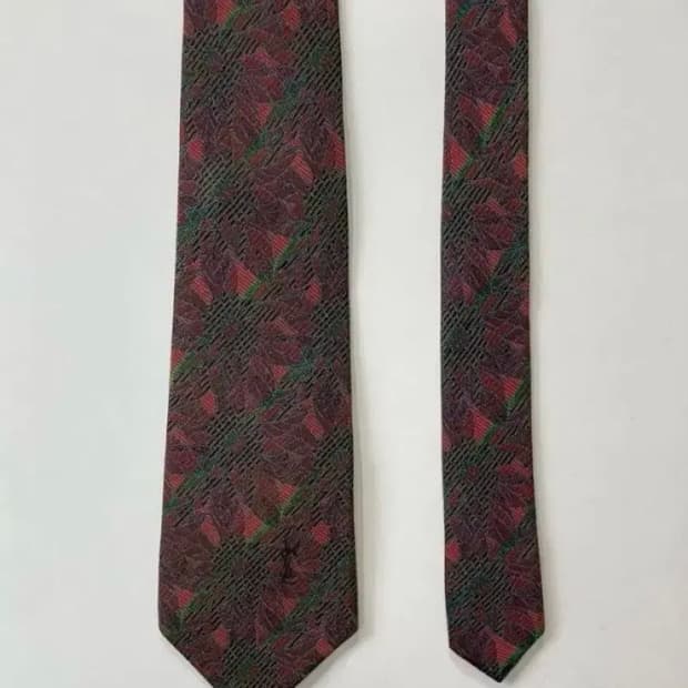 입생로랑 넥타이