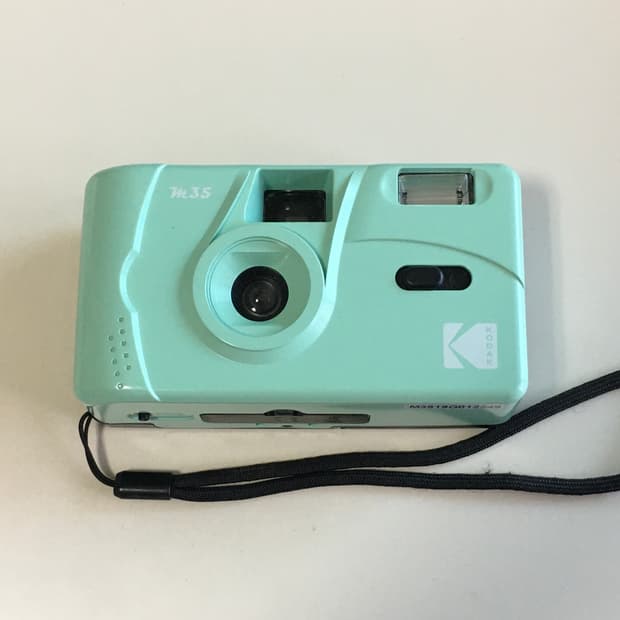 코닥 민트 다회용 필름카메라 M35