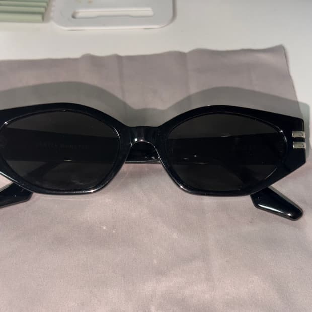 젠틀몬스터 고스트