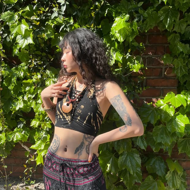 히피 타이다이 트임 홀터넥