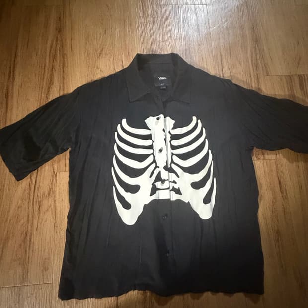 반스 x 마크 사보타지 셔츠