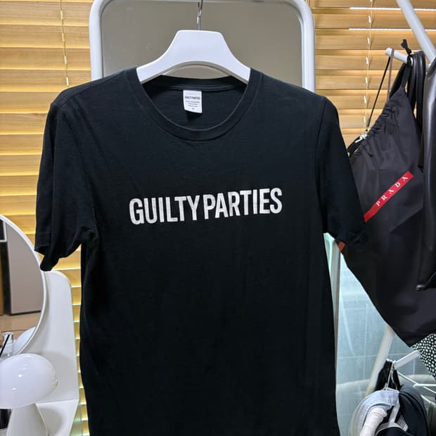 와코마리아 GUILTY PARTIES 티셔츠 