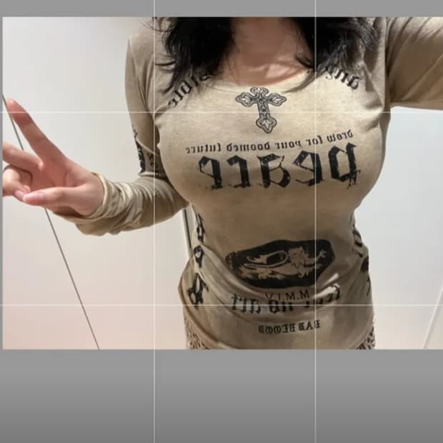 (새상품)배드블러드 긴팔티셔츠