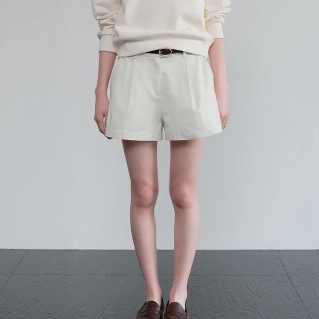 Hane 클래식 트윌 숏 팬츠_Cream