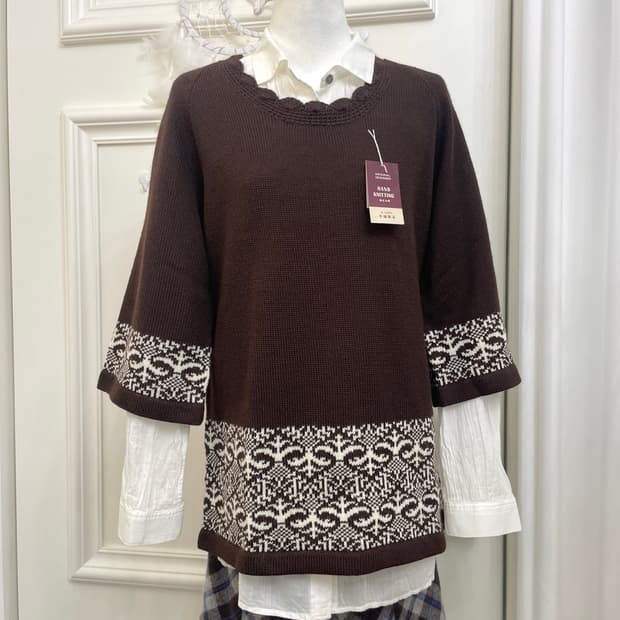 brown nordic point sweater&ivory simple 