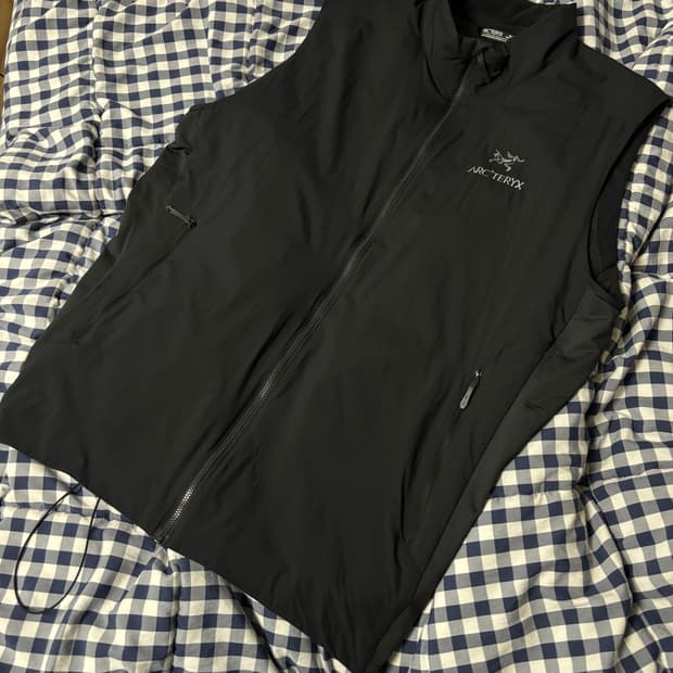 아크테릭스 아톰 베스트 블랙 XL