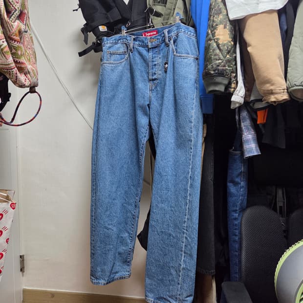 24fw 슈프림 레귤러진