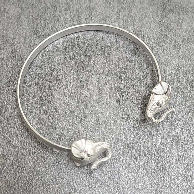 unique bangle