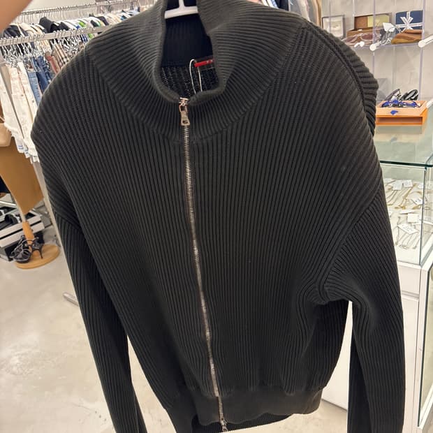 프라다 블랙 니트 집업 가디건