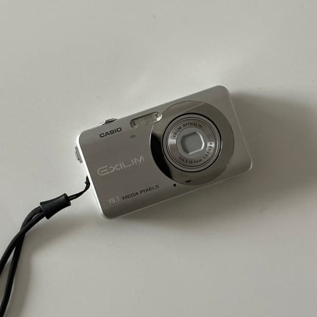 [카리나, 선미, 토모토모 디카💥] 카시오 엑슬림 EX-Z80