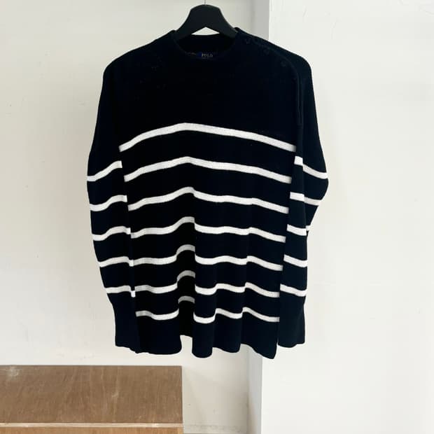 폴로 랄프 로렌 버튼 숄더 스트라이프 블랙 니트