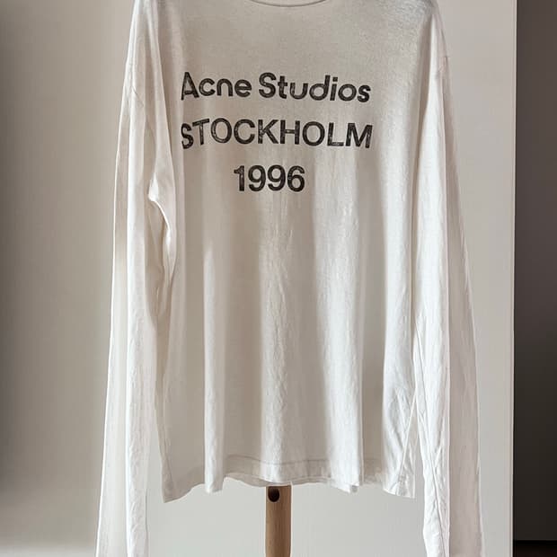 아크네스튜디오 스톡홀름 롱슬리브 티셔츠