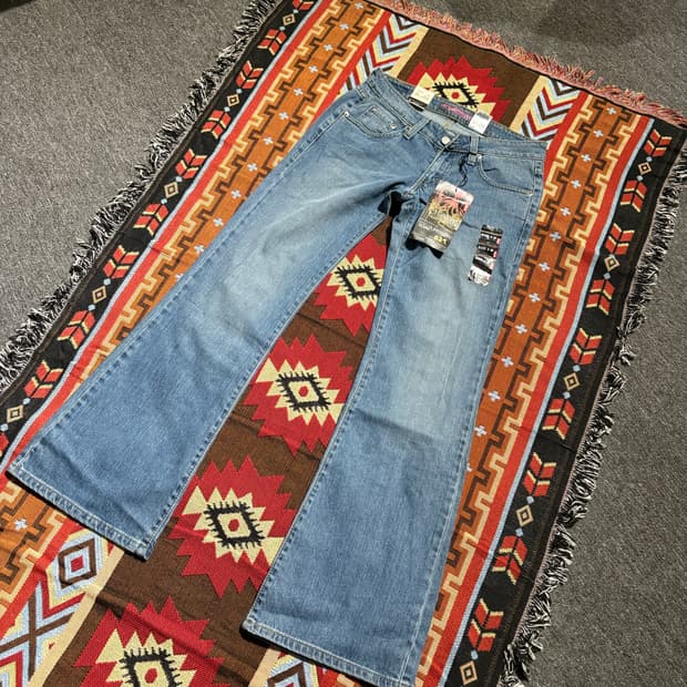 리바이스 524 슈퍼로우 데님팬츠 새상품