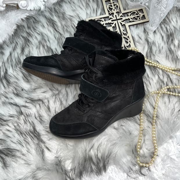 빈티지 퍼트리밍 웨지힐인부츠